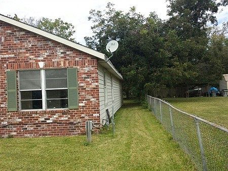 2nd image of 2223 Opelousas St