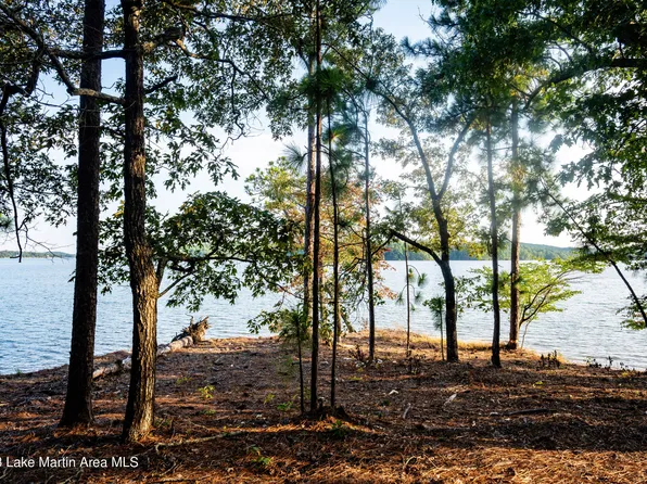 1312 Luannes Way, Alexander City, AL 35010