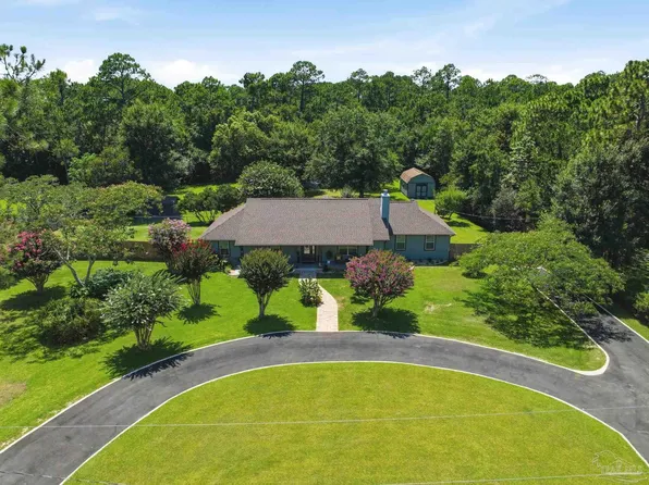 3505 Chief Mate Dr, Pensacola, FL 32506