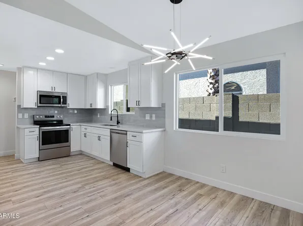4110 E CONTESSA Street, Mesa, AZ 85205