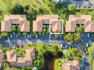 3258 Jog Park Dr, Greenacres, FL 33467