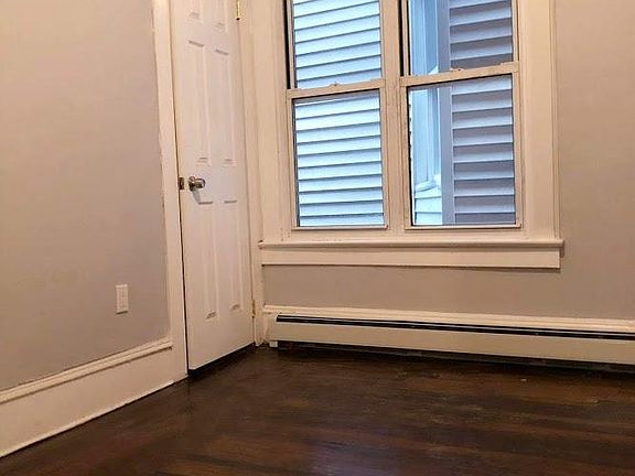 4th image of 110 Randolph Ave #3E