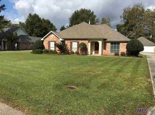 10301 White Rd, Denham Springs, LA 70726