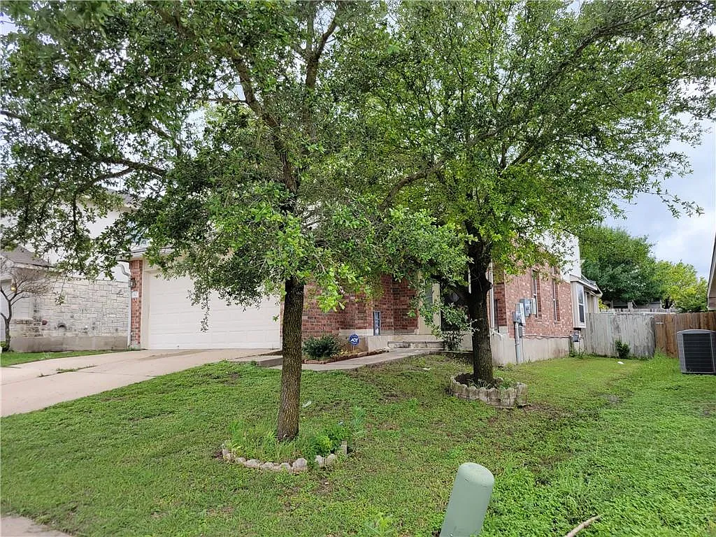 4 bed, 3.0 bath, 1909 sqft, $2,250 — Photo 4