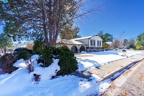 3295 W Parade Cir Photo 1