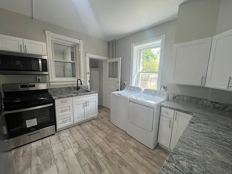 711 Concord Ave #1 — Photo 1