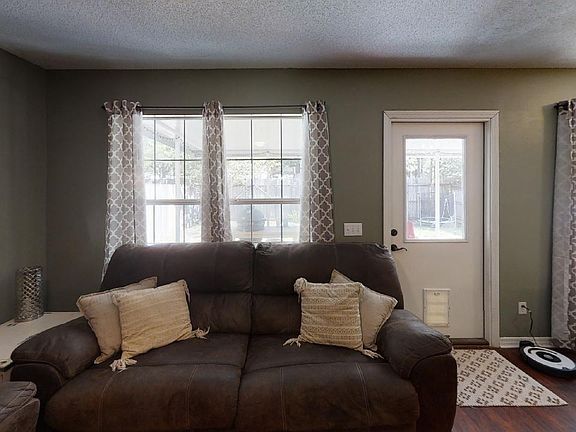 4th image of 6258 Cottage Woods Dr