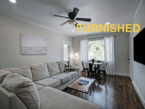 209 W Leake St #B, Clinton, MS 39056