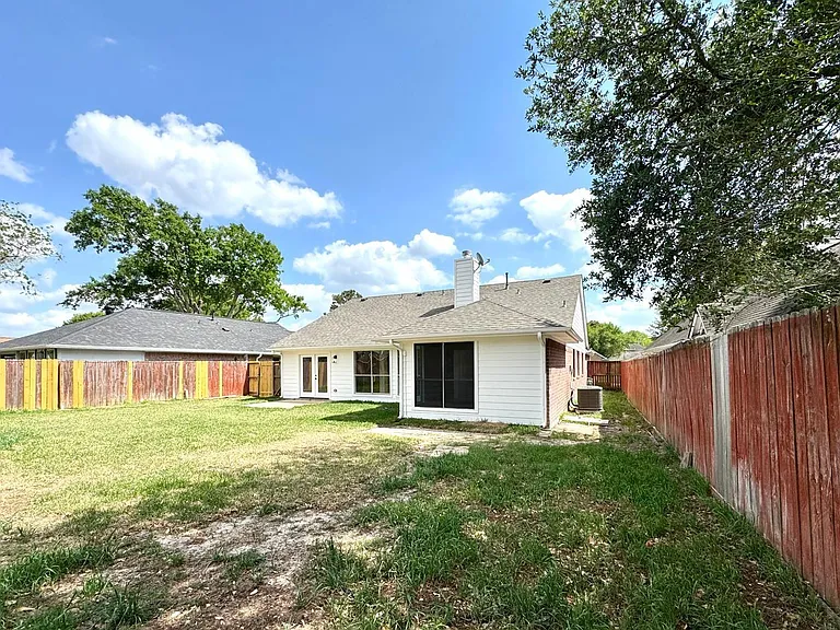 6427 Liberty Valley Dr — Photo 45