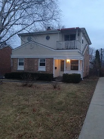 8235 N New England Ave photo 1