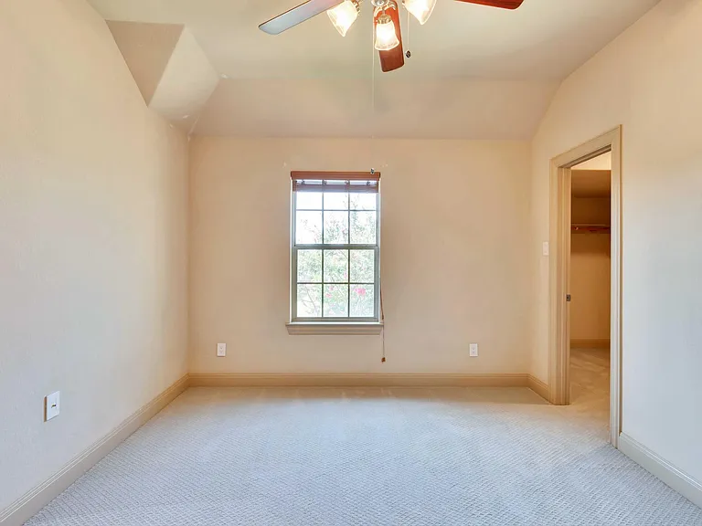 2500 Speidel Dr — Photo 47