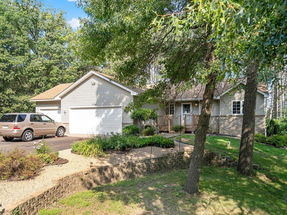 1st image of 29420 Hillcrest Dr