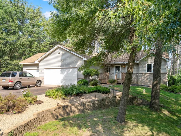 29420 Hillcrest Dr, Stacy, MN 55079
