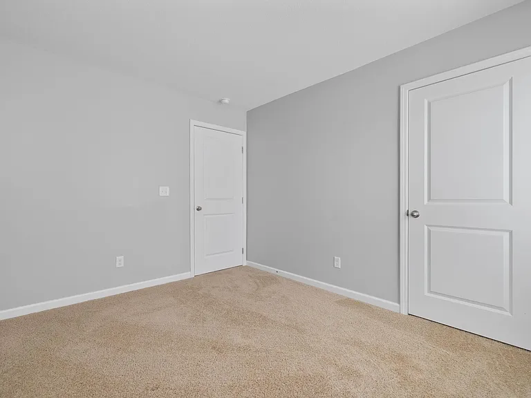 1124 Tay Sta — Photo 25