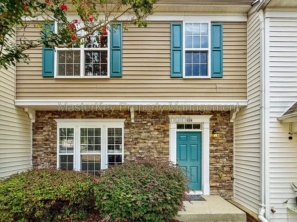 414 Walnut Woods Dr, Morrisville, NC 27560