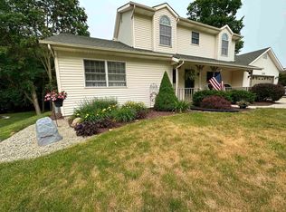 1105 Woodcrest Ln, Kendallville, IN