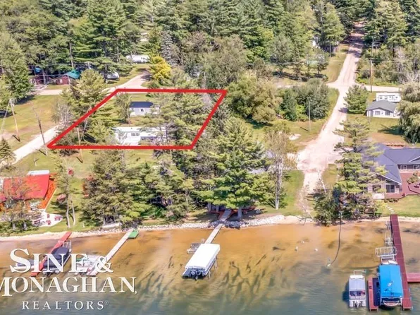 4195 Balsam Ct, Lewiston, MI 49756