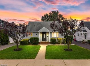 101 Maple Hill Rd, Clifton City, NJ 07013