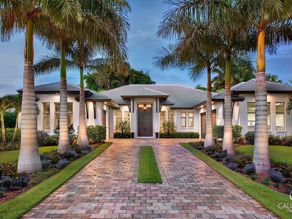 453 Spinnaker Drive