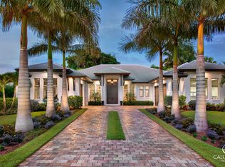 453 Spinnaker Dr, Naples, FL 34102