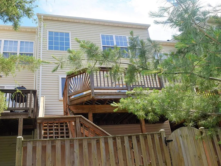 13108 Park Crescent Cir — Photo 26