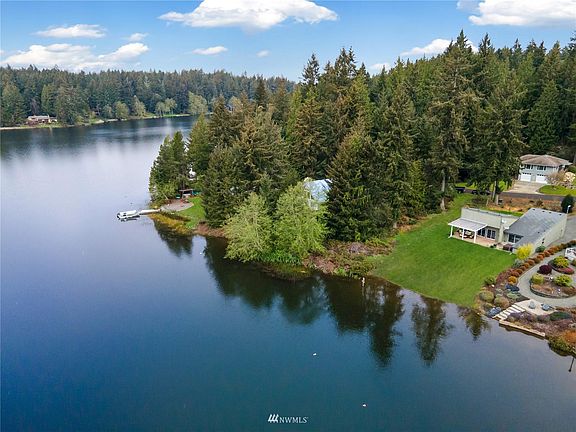2nd image of 10516 Lakeshore Dr