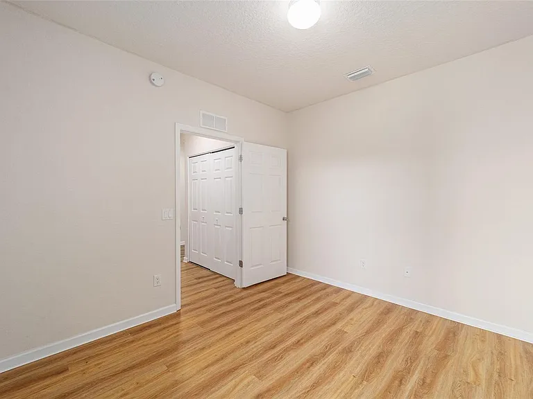 4570 SW 52nd Cir #107 — Photo 27