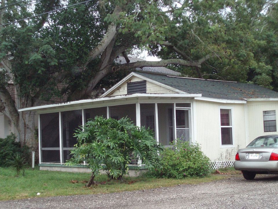 1st image of 530 Midway Ln