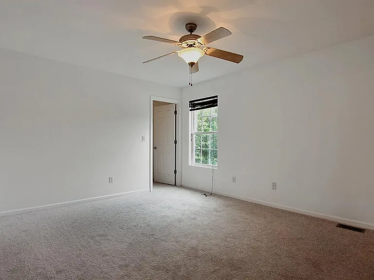 1200 Emma Ct — Photo 16