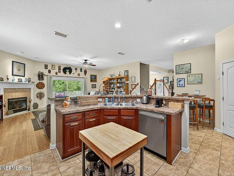 601 Reflection Cove Rd — Photo 13