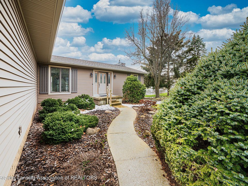 8901 W Scenic Lake Dr, Laingsburg, MI 48848 Zillow