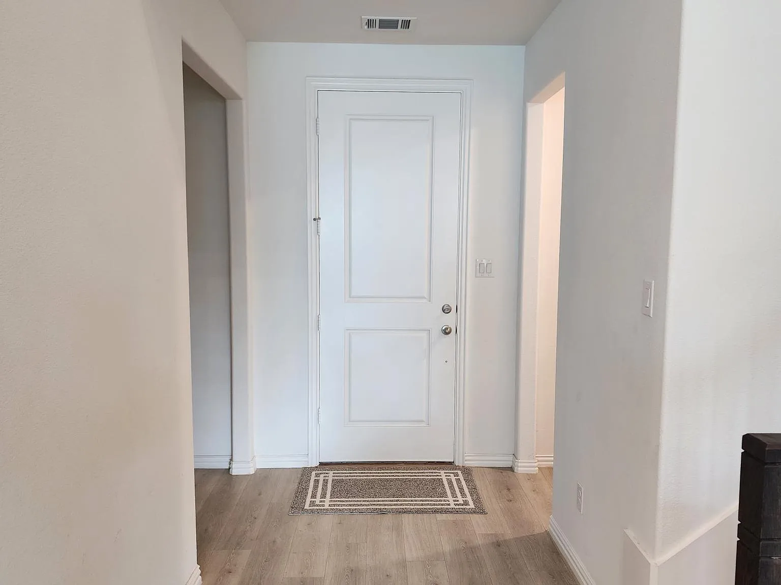 5 bed, 5.5 bath, 3551 sqft, $3,295 — Photo 3