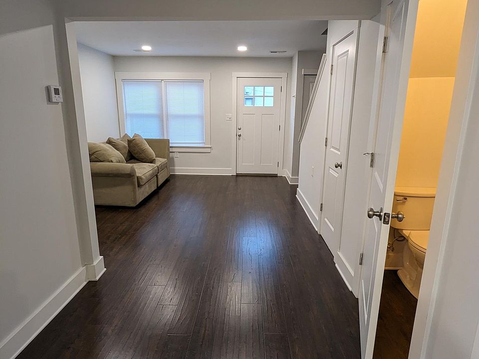 1st image of 1223 Indianola Ave