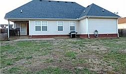 3rd image of 709 Fleming Farms Dr
