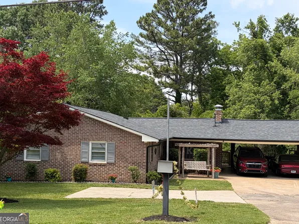344 Holly Dr, Gainesville, GA 30501