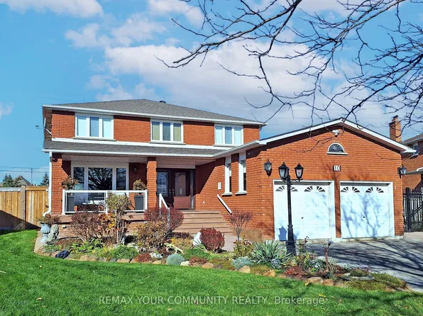 10 Hollyburn Ct, Vaughan, ON L4L 6G2