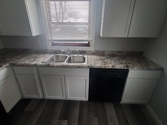 3rd image of 424 18th Pl S #1107