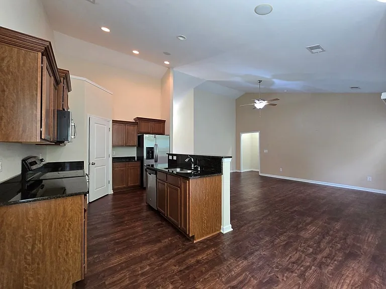 1833 Talisker Dr — Photo 5