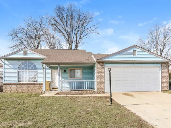 620 Woods Crossing Dr, Indianapolis, IN 46239