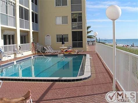 4th image of 25870 Hickory Blvd APT 806