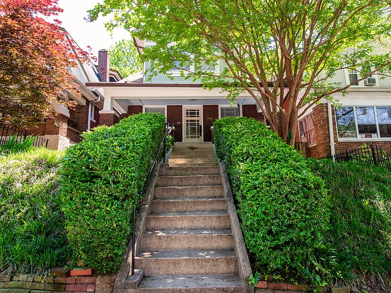 1604 Edgeland Ave — Photo 1