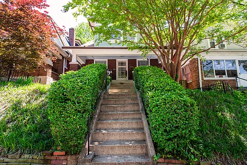 1604 Edgeland Ave Photo 1