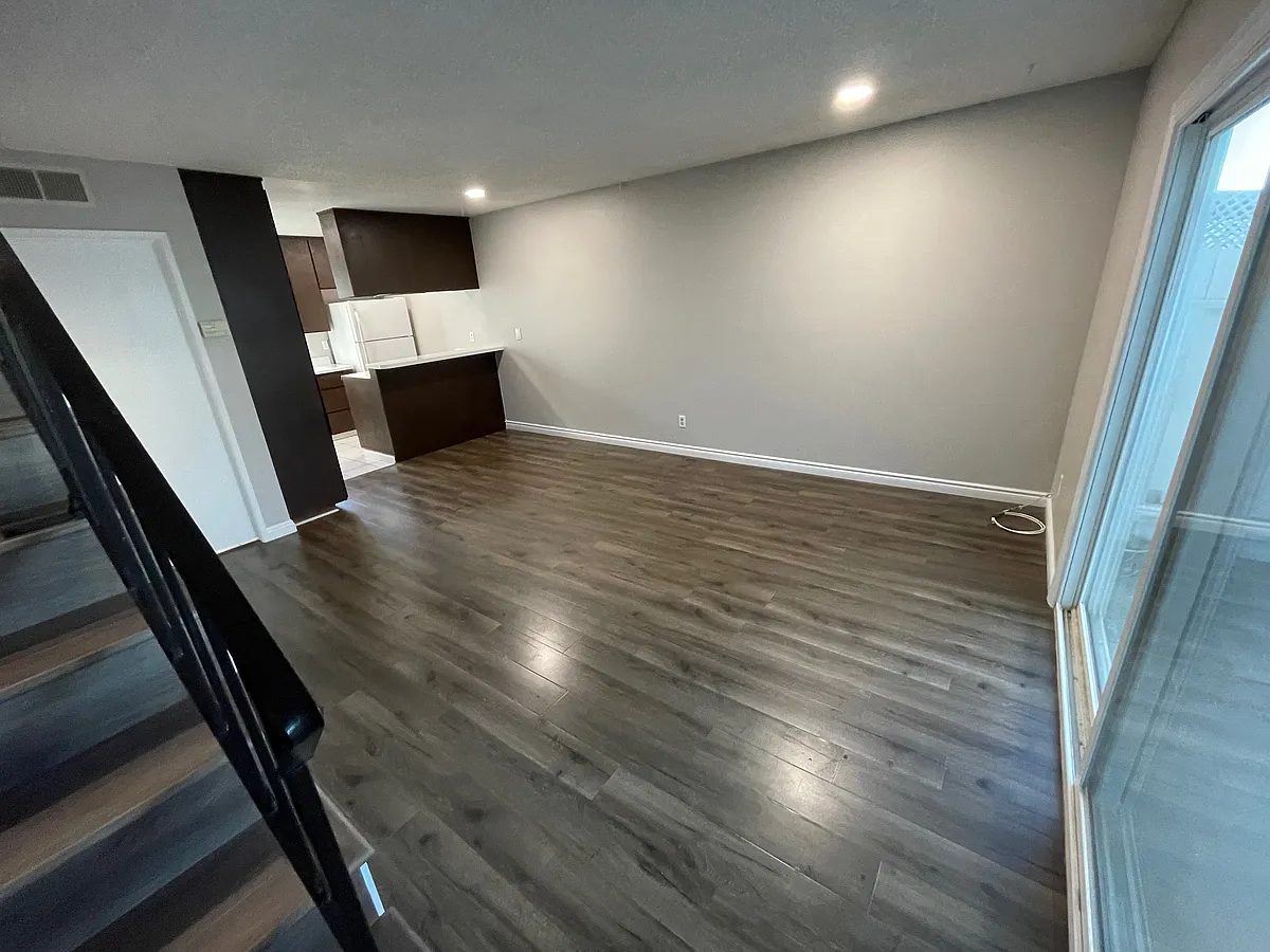 Living Room - 1301 S Greenwood Ave