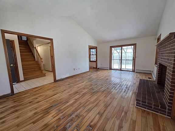 3rd image of 14 Brown Hill Road