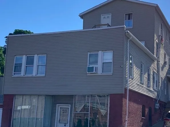23 Suffolk St, Worcester, MA 01604