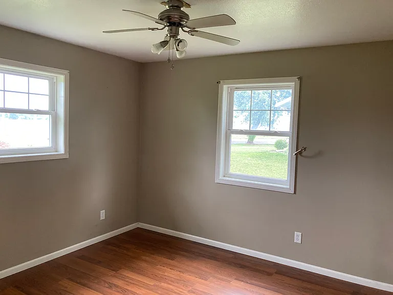 2514 Grand Ave — Photo 15