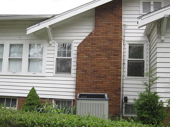 2nd image of 17705 Riverway Dr
