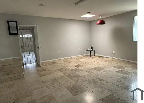 834 Florida St — Photo 19