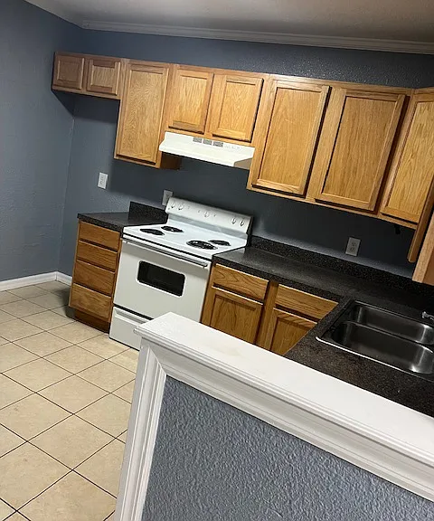 Country Place Apartments — Photo 27