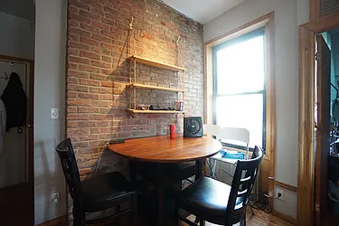 Rented by Rennit Inc.